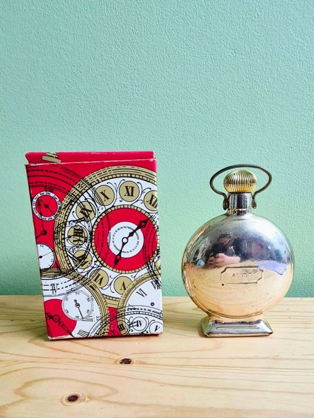 Vintage Avon Daylight Shaving Time Pocket Watch Decanter with Original Box